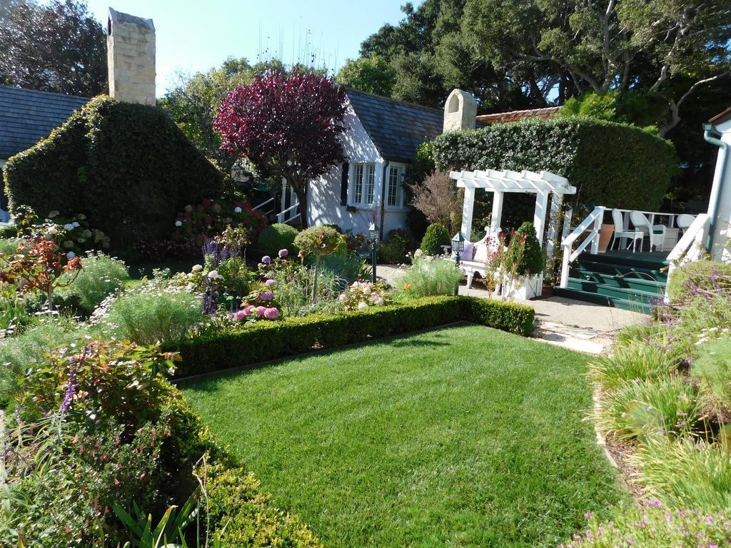 Lincoln Green Inn Carmel-by-the-Sea Exterior photo