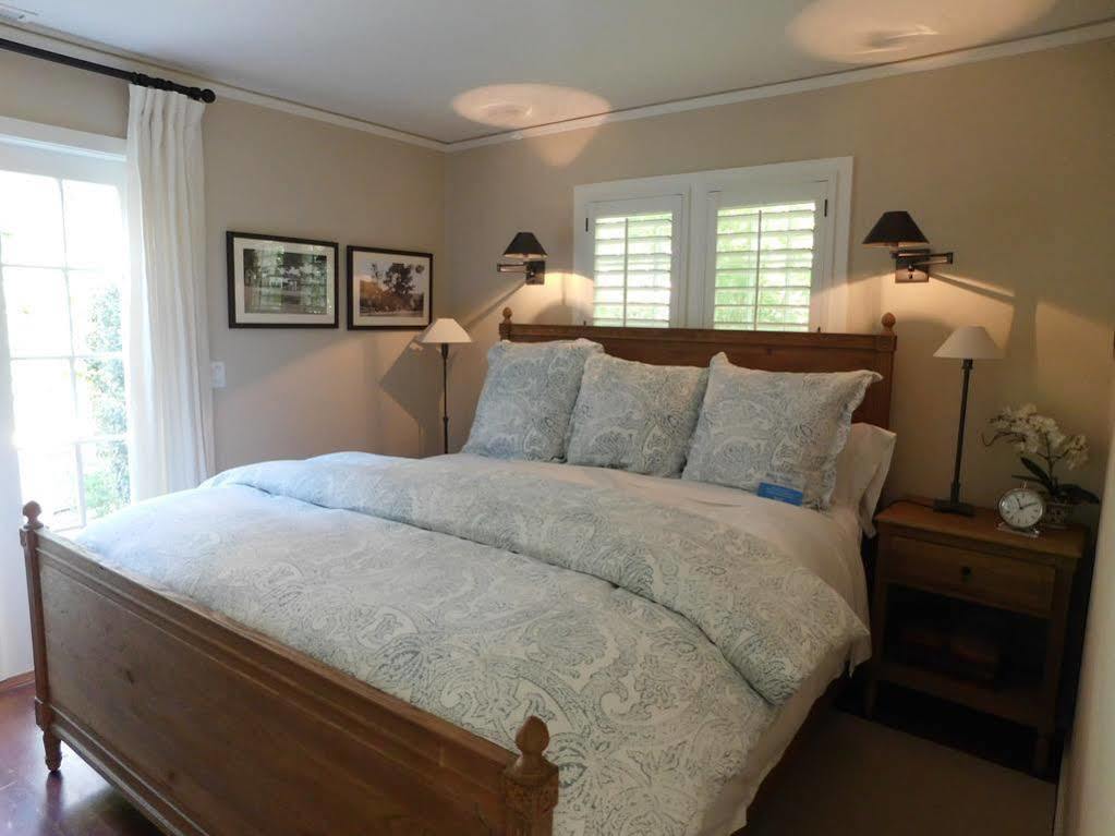 Lincoln Green Inn Carmel-by-the-Sea Exterior photo